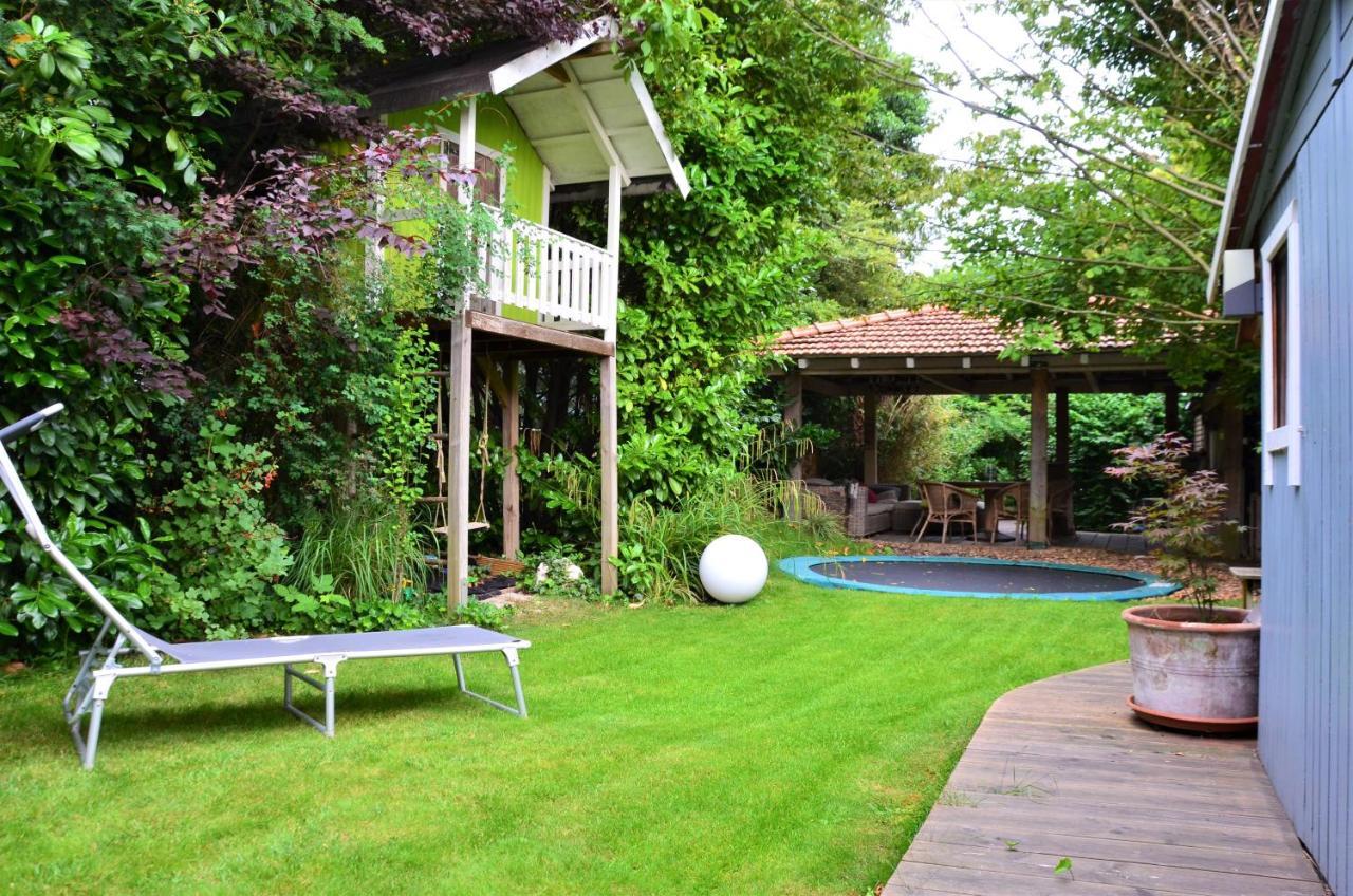 Gaestezimmer Mit Garten In Fischeln Крефелд Екстериор снимка