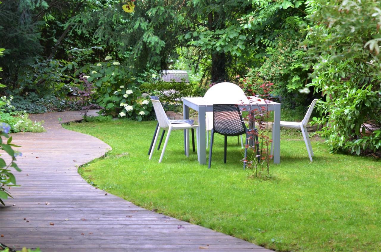 Gaestezimmer Mit Garten In Fischeln Крефелд Екстериор снимка