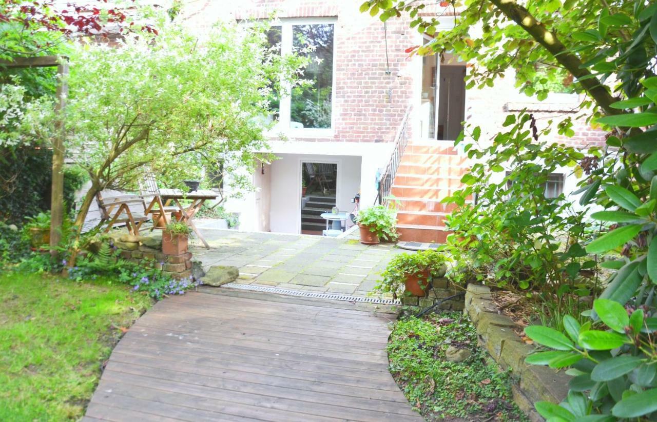 Gaestezimmer Mit Garten In Fischeln Крефелд Екстериор снимка