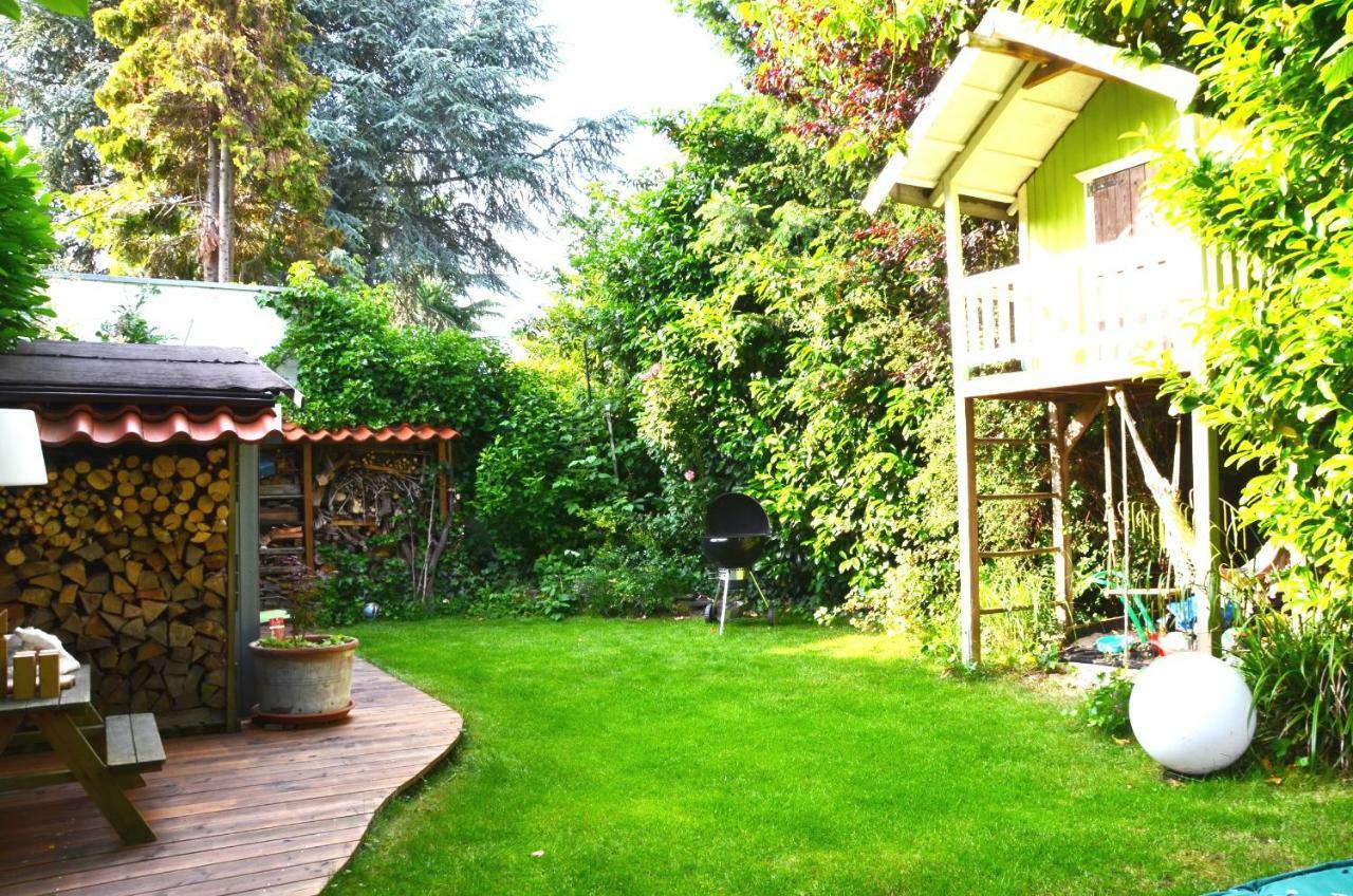 Gaestezimmer Mit Garten In Fischeln Крефелд Екстериор снимка